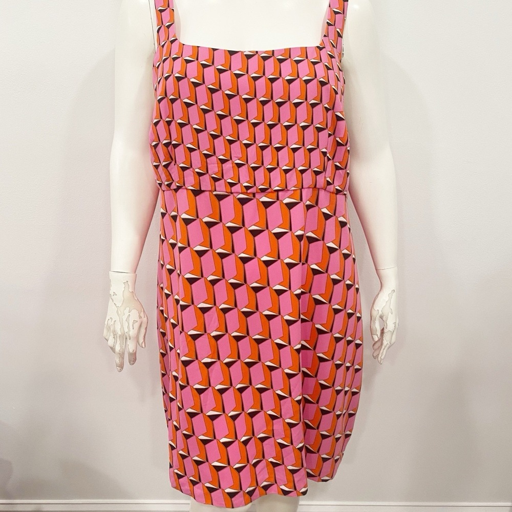 Diane Von Furstenberg Target Dress Pink Retro Modern Geo Mini Dress Size 24 New - Picture 1 of 16